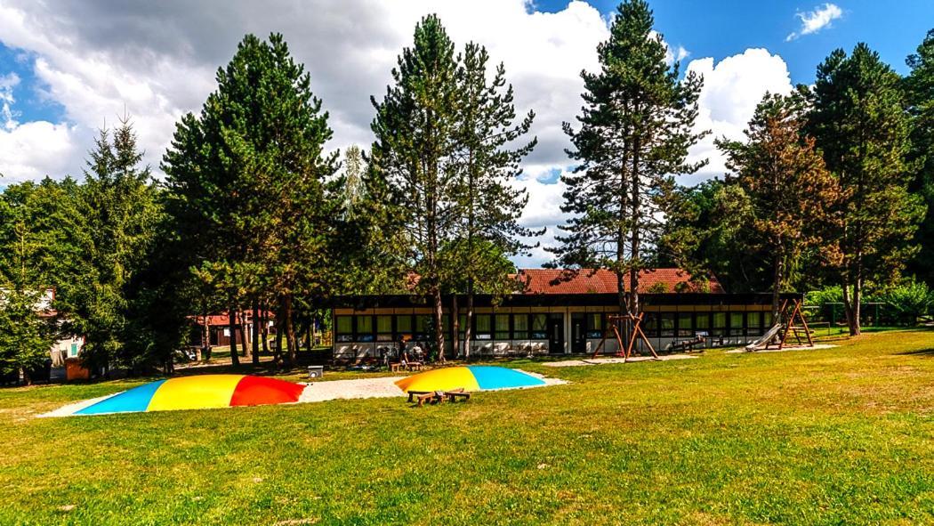 Rekreacni Areal Prihrazy Hotel Zdar  Exterior photo