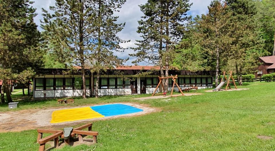Rekreacni Areal Prihrazy Hotel Zdar  Exterior photo